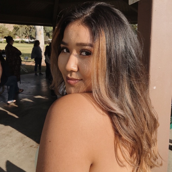 Meet your Posher, Mayra - Picture 1 of 1